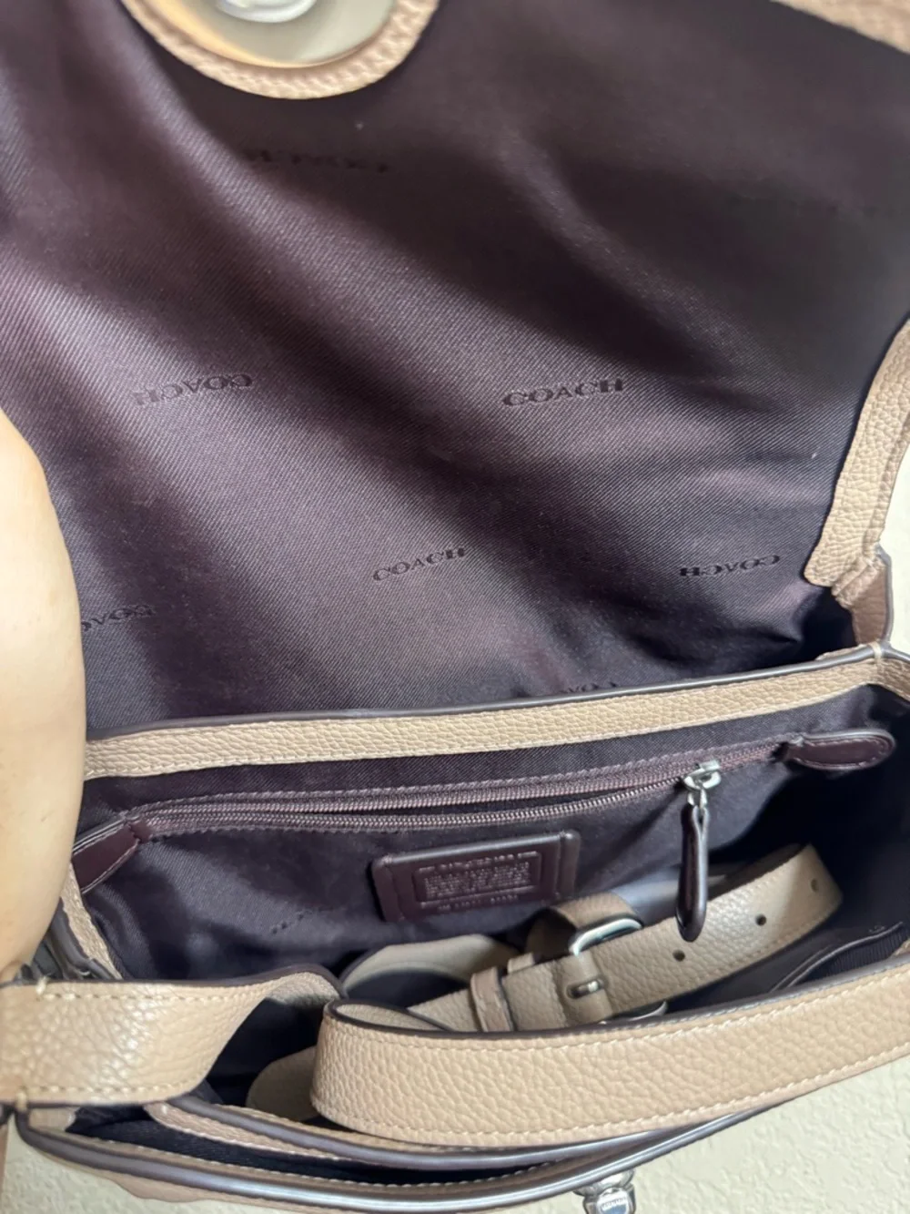 Coach Cassie Pebbled Leather Crossbody bag in Taupe Silver - Picture 7 of 11